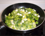 Foto del paso 5 de la receta: Tortillas rellenas de arroz y pimientos verdes