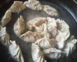Foto langkah ke 5 dari resep Homemade Gyoza 👌🏼.