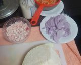 Foto del paso 1 de la receta Ensalada de col con zanahoria, brotes de soja y cebolla roja