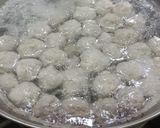 Foto langkah ke 2 dari resep Semur Bola-Bola Daging.