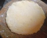A picture of step 2 of Makke di Roti.