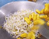 Foto langkah ke 4 dari resep Oseng Tahu Taoge.