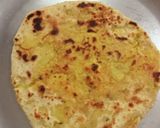 A picture of step 3 of Aloo ka paratha.