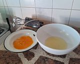Foto del paso 1 de la receta: Budin de maicena y coco con manzana sin harina