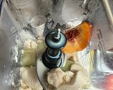 A picture of step 3 of Honeydew smoothie.
