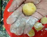 Foto langkah ke 4 dari resep Perkedel Ayam Wortel.
