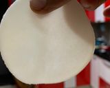 A picture of step 5 of Fried momos.