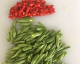 Foto langkah ke 1 dari resep Oseng Buncis tempe cabe merah pedas manis.