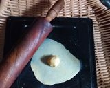 Foto langkah ke 4 dari resep Bolen Pisang Coklat Keju.