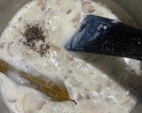 கிரீம் ஆப் மஷ்ரூம் சூப் (Cream of mushroom soup) ரெசிபி ஸ்டேப் 4 புகைப்படம்