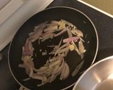 A picture of step 2 of Shrimp Scampi.
