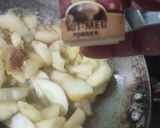 A picture of step 10 of Apple pie with strawberry cream.