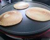 Glutén- és tejmentes amerikai palacsinta, eperdzsemmel és dióval recept fázis 3 fotója