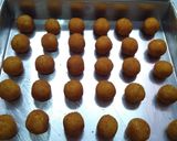 Foto langkah ke 6 dari resep Palm Sugar Cheese n Peanuts Cookies.
