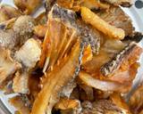 กระเพราปลากรอบ วิธีทำสูตร 2 รูป