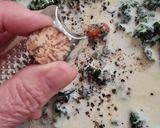 Foto del paso 4 de la receta: Espinacas a la crema, versión Mate Amargo 🤍 Espinaca con crema de leche y quesito gratinado