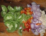 Foto langkah ke 2 dari resep Baby cumi pedas ala basria.