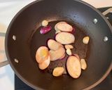 秋茄蒜香鮪魚紅醬天使麵的食譜步驟2照片