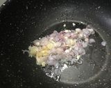 Foto langkah ke 2 dari resep Tumis Jamur Tiram & Sawi Hijau.