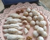 A picture of step 5 of Semolina Maamoul with Walnuts.