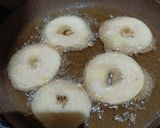 Foto langkah ke 3 dari resep Pear and Apple Fritters.