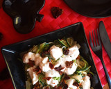 Foto del paso 4 de la receta: Espaguetis de calabacín (zoodles) con mozzarella fresca y salmón a la plancha