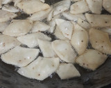 नमक पारे (Namakpare recipe in hindi) रेसिपी चरण 5 फोटो