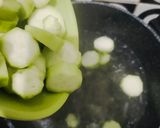 Foto langkah ke 4 dari resep Bening Oyong Soun.