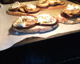Foto del paso 3 de la receta: Tostas de verduras asadas con lomo embuchado