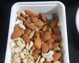 A picture of step 2 of નવા વર્ષના સ્પેશિયલ ડ્રાયફ્રુટ માવા ઘુઘરા.