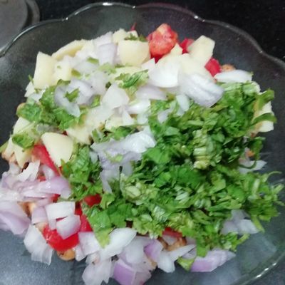 Delhi Style Matar Chaat Recipe - Spicy & Tangy Green Peas Chaat