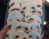 Foto del paso 2 de la receta: Salteado de coles de Bruselas y champiñones 😋