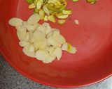 A picture of step 2 of Rose milky kulfi.