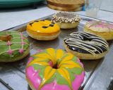 Foto langkah ke 9 dari resep Donat ala j.co🤭🤣.