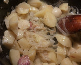 Foto del paso 5 de la receta: Estofado de patatas cremosas con nata