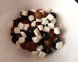 Foto del paso 1 de la receta: Ensalada de pasta, cherrys, feta y olivas
