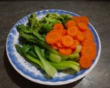 Hình bước làm 2 của món Cá điêu hồng hấp rau củ