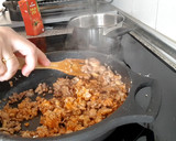 Foto del paso 7 de la receta: Lasaña de Calabacin con Carne Picada de Pollo al ajo y perejil