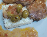 Foto del paso 2 de la receta: Escalopines de ternera con aceitunas y guarnición de arroz