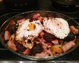 Foto del paso 4 de la receta: Huevos rotos "Bien Cargados"