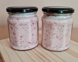 Foto del paso 4 de la receta: Postrecito de yogur firme de frutilla 🍓 bajo en calorías