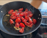 Foto del paso 2 de la receta: Pasta a la puttanesca de sardinas