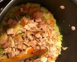 A picture of step 5 of Chicken Macaroni Sopas.