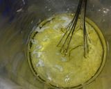 Foto langkah ke 2 dari resep Bolu santan 1 telur no mixer.