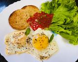 A picture of step 5 of Sunrise omelette.