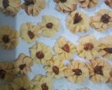 Foto langkah ke 6 dari resep Semprit Kurma 3 bahan.