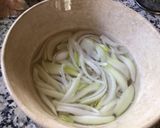 Foto del paso 1 de la receta: Ensalada de mango y aguacate
