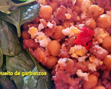 Foto del paso 8 de la receta: Revuelto de garbanzos, con butifarra, huevo y toque de sobrasada y miel