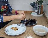 Foto del paso 2 de la receta: Volovanes rellenos de salsa de mejillones
