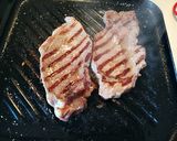 Foto del paso 2 de la receta Ternera con crema de champiñones al cava